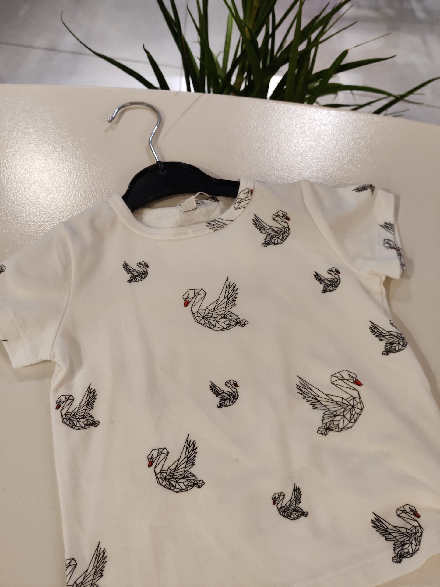 T-shirt Swan